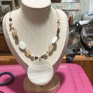 Elegant White and Brown Pendant Necklace